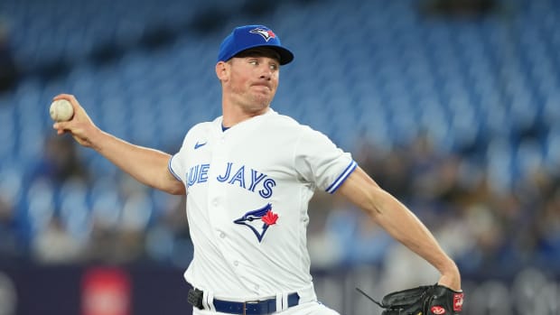 Chris Bassitt exited the Blue Jays' game with lower back tightness.